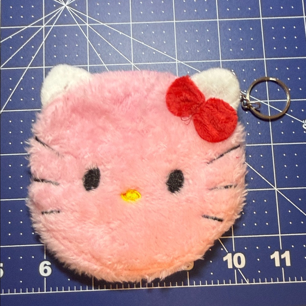 6 Hello Kitty Plush Keychain coin purses - Picture 7 of 10